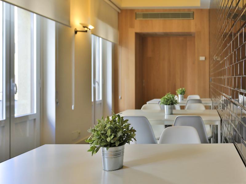 Hotel Leyre Pamplona Buitenkant foto