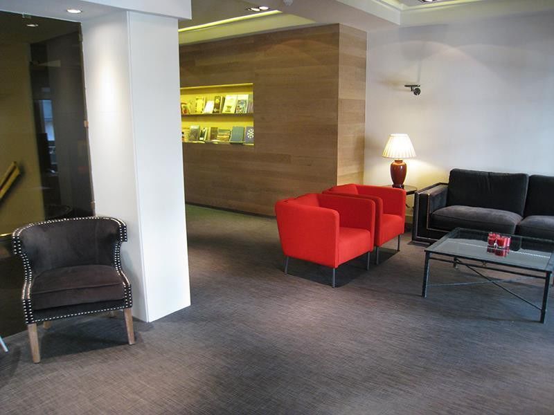Hotel Leyre Pamplona Buitenkant foto