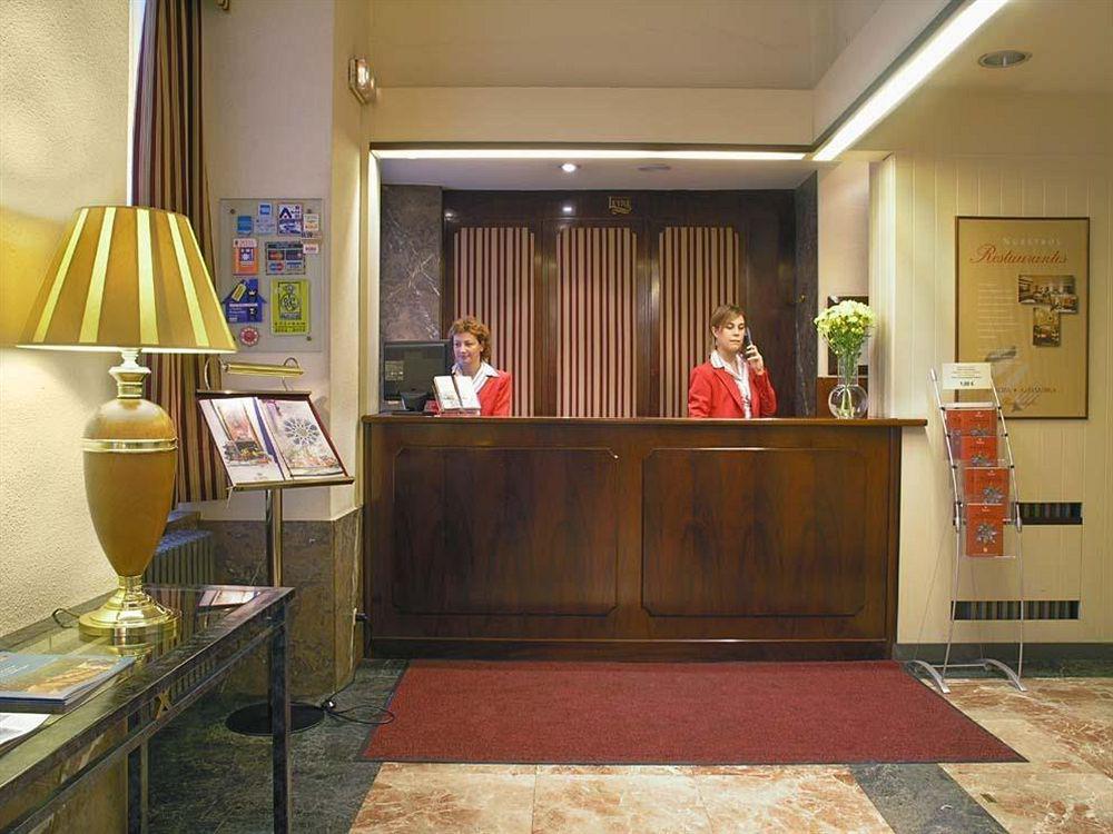 Hotel Leyre Pamplona Interieur foto